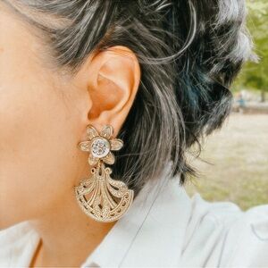 Vintage - Gold Silver Tone Elegant Floral Drop Earrings